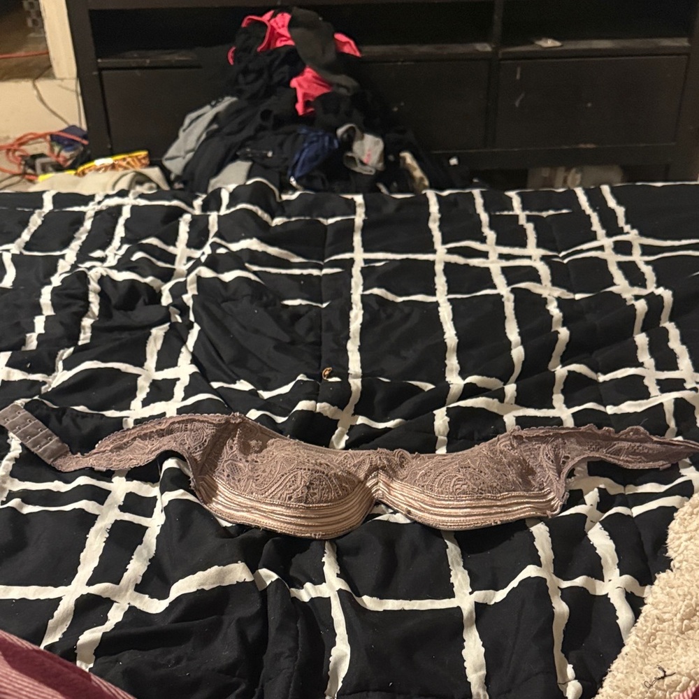 SHEIN Lace Underwire Bra - Brown